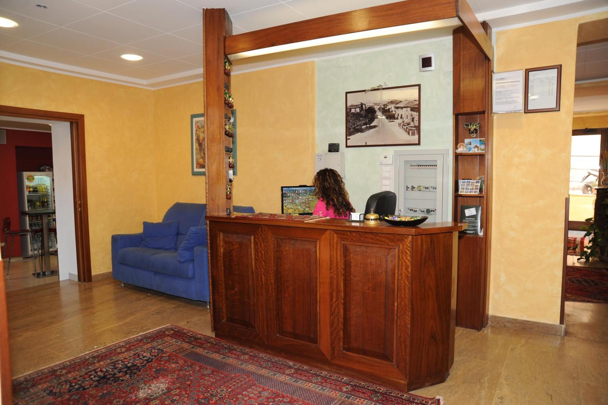 Hotel Valentini Inn Foligno Eksteriør billede